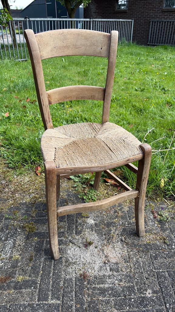 Leuke rieten stoel, Antiek en Kunst, Antiek | Meubels | Stoelen en Banken, Ophalen