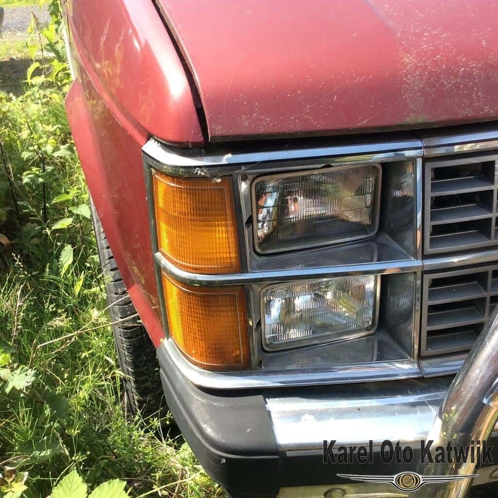 Hoekgrill rechts voor Chrysler Voyager / Grand Voyager 1984-, Auto-onderdelen, Carrosserie en Plaatwerk, Gebruikt, -, -, Ophalen of Verzenden