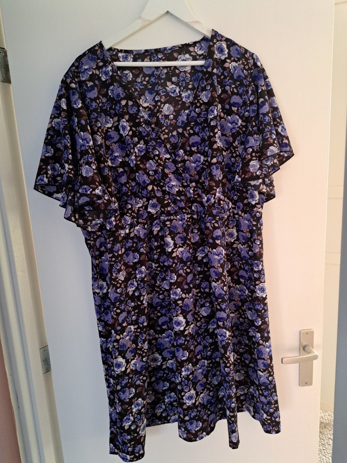 Nieuwe zomer jurk maat 4XL, Ophalen of Verzenden, Nieuw, Jurk