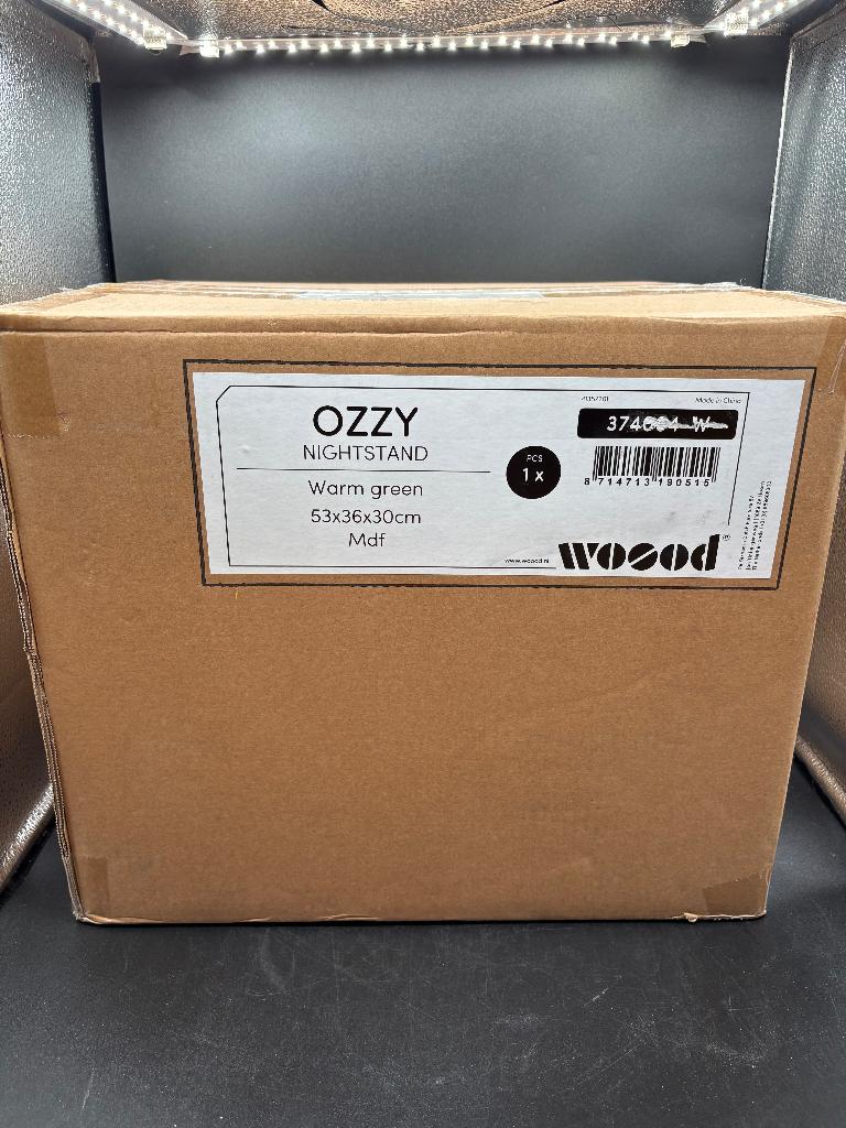 WOOOD Ozzy Nachtkastje Hout Warm Groen 53x36x30, Minder dan 45 cm, Verzenden, Zo goed als nieuw, Nvt