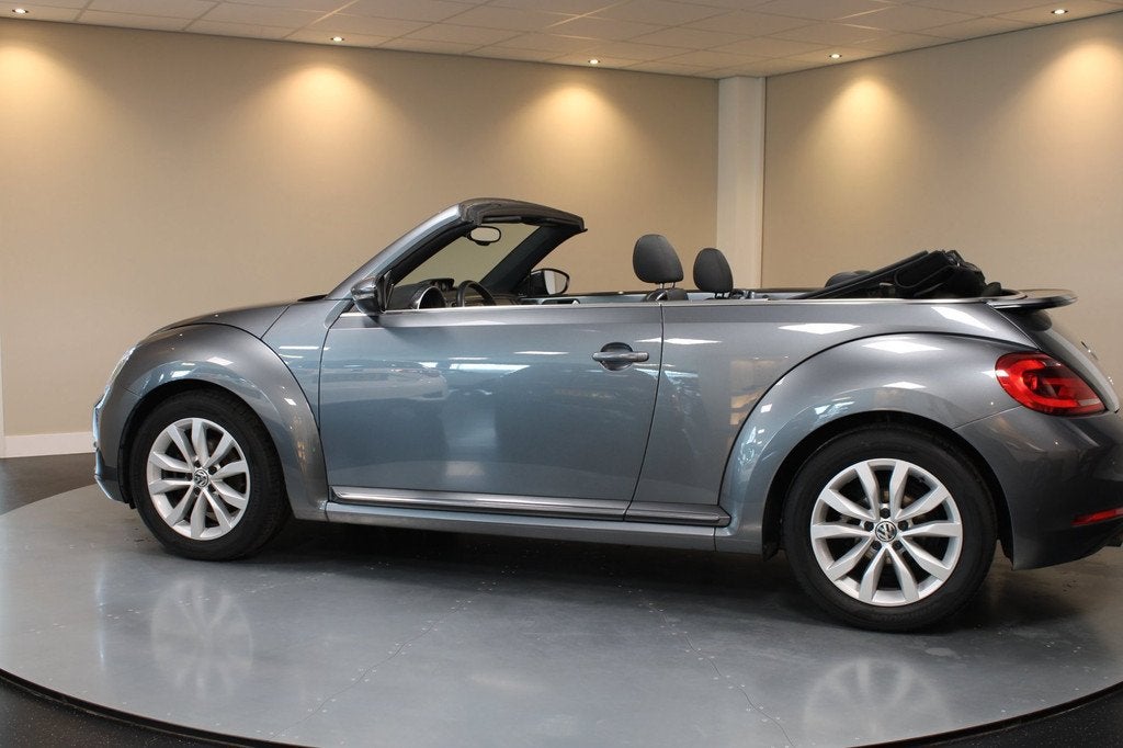 Volkswagen Beetle Cabriolet 1.2 TSI Design BlueMotion *Autom, Auto's, Volkswagen, 4 cilinders, Cabriolet, 4 stoelen, Origineel Nederlands