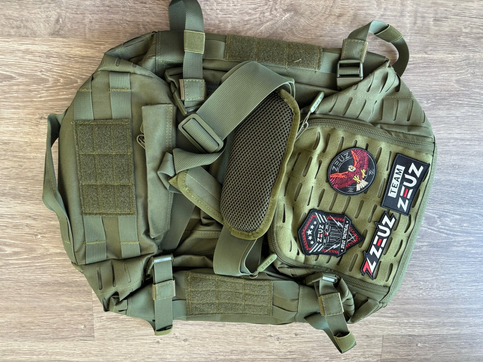 NIEUW - ZEUZ Duffle Bag - 40 L - Olijfgroen Sporttas, Sieraden, Tassen en Uiterlijk, Ophalen, Nieuw, Unisex volwassen