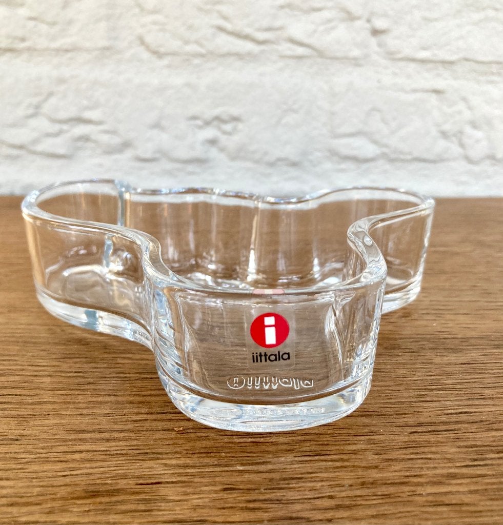 Iittala Alvar Aalto: asymmetrisch golvend schaaltje, Finland, Antiek en Kunst, Antiek | Glas en Kristal, Ophalen of Verzenden