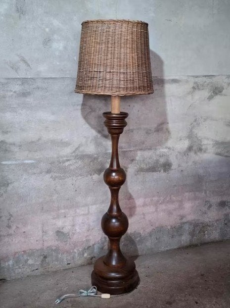 Oude vintage houten vloerlamp schemerlamp landelijke stijl, Gebruikt, T, Ophalen of Verzenden, N