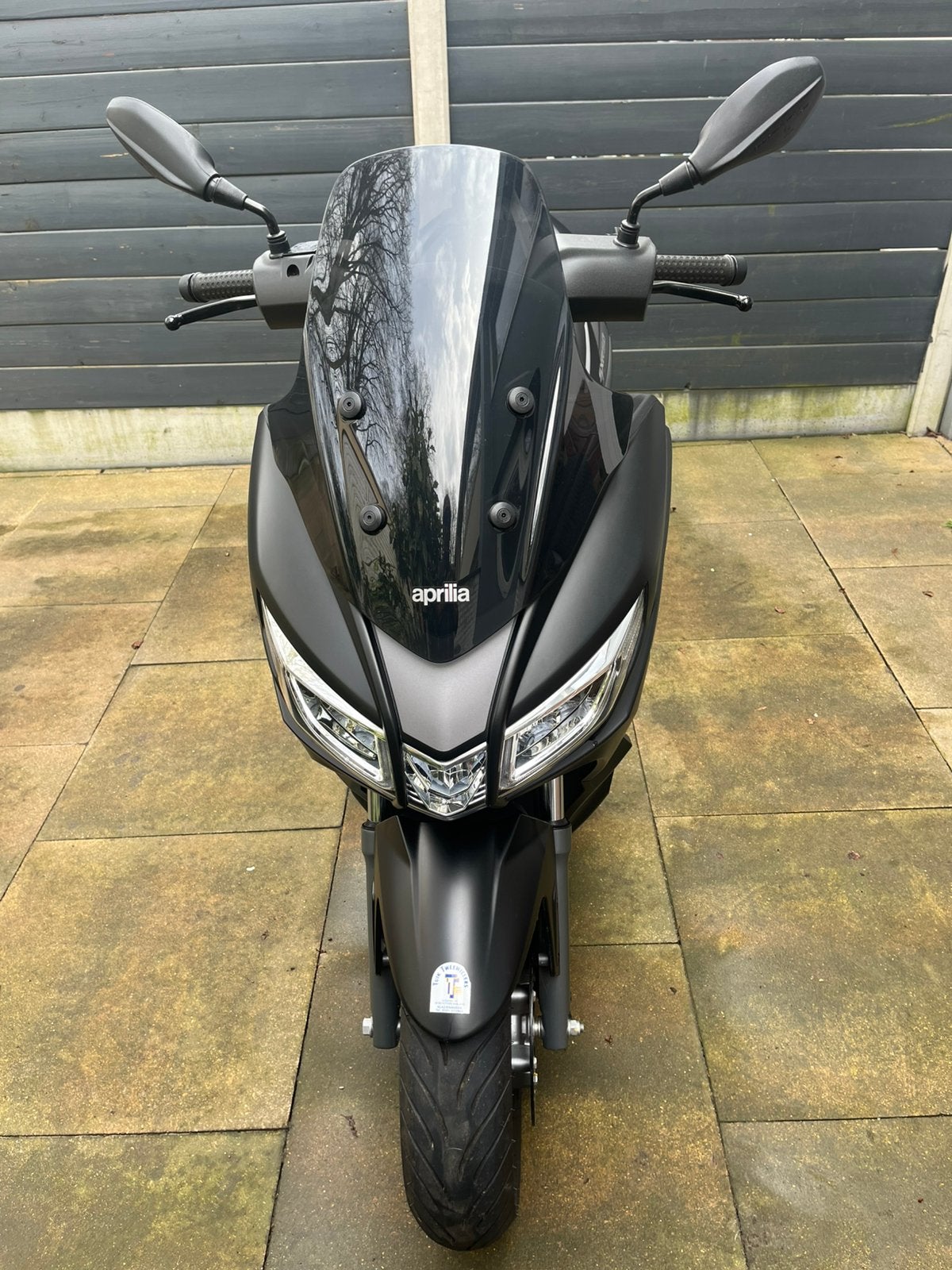 APRILIA XSR 50 TE KOOP, Fietsen en Brommers, Scooters | Aprilia, Ophalen, Overige modellen, Maximaal 45 km/u, Zo goed als nieuw