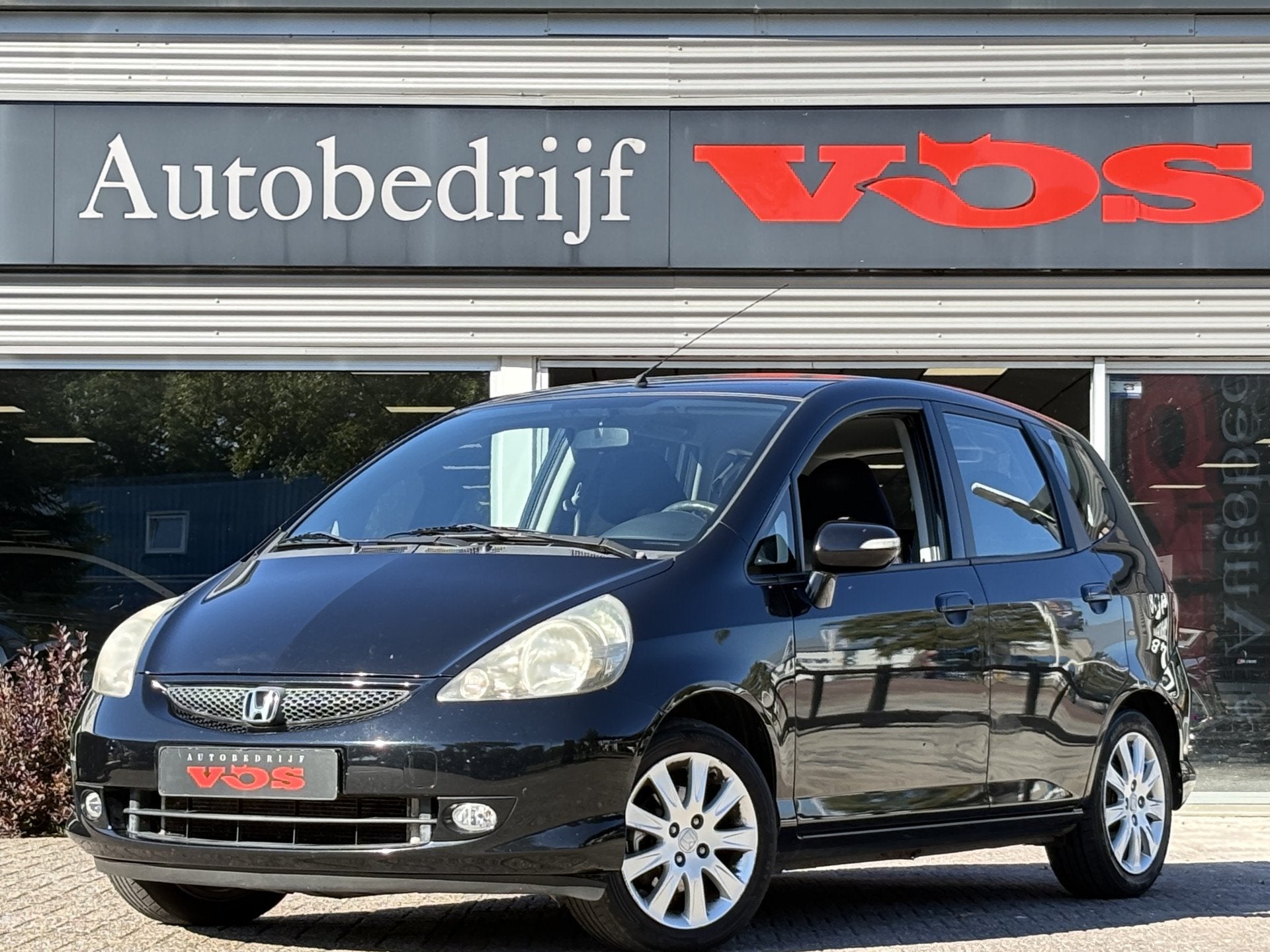 Honda Jazz 1.4 LS | Trekhaak | Climate Control | Nieuwe apk, Auto's, Voorwielaandrijving, 83 pk, 4 cilinders, Zwart