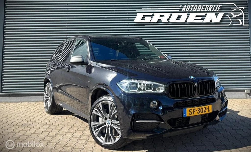 BMW X5 M50D X Drive AUT|Pano|Headup|360CAM|H/K|BOMVOLL, Automaat, 15 km/l, 2993 cc, Zwart