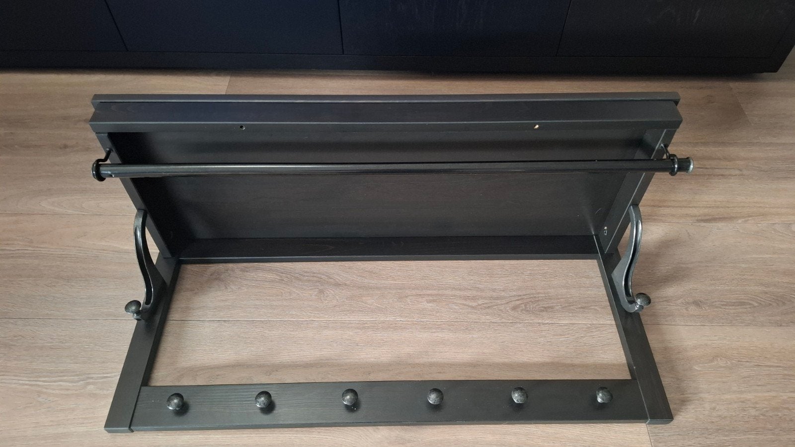 Zwarte hemnes ikea wandkapstok, Zo goed als nieuw, Minder dan 100 cm, Hout, Ophalen
