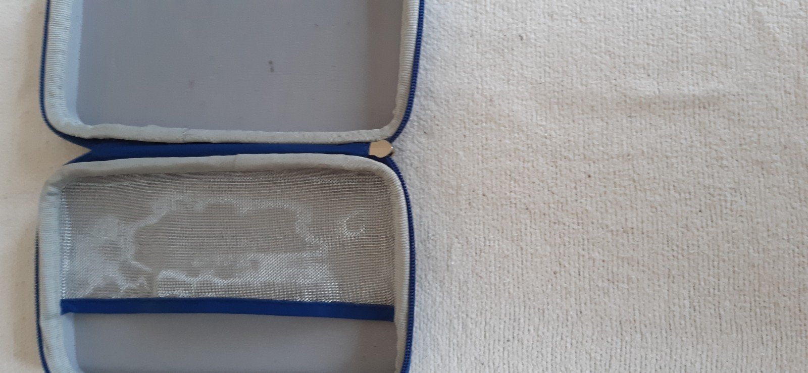 stevige case m. rits voor bijv. e-reader of dergelijke. r, Ophalen of Verzenden, Zo goed als nieuw