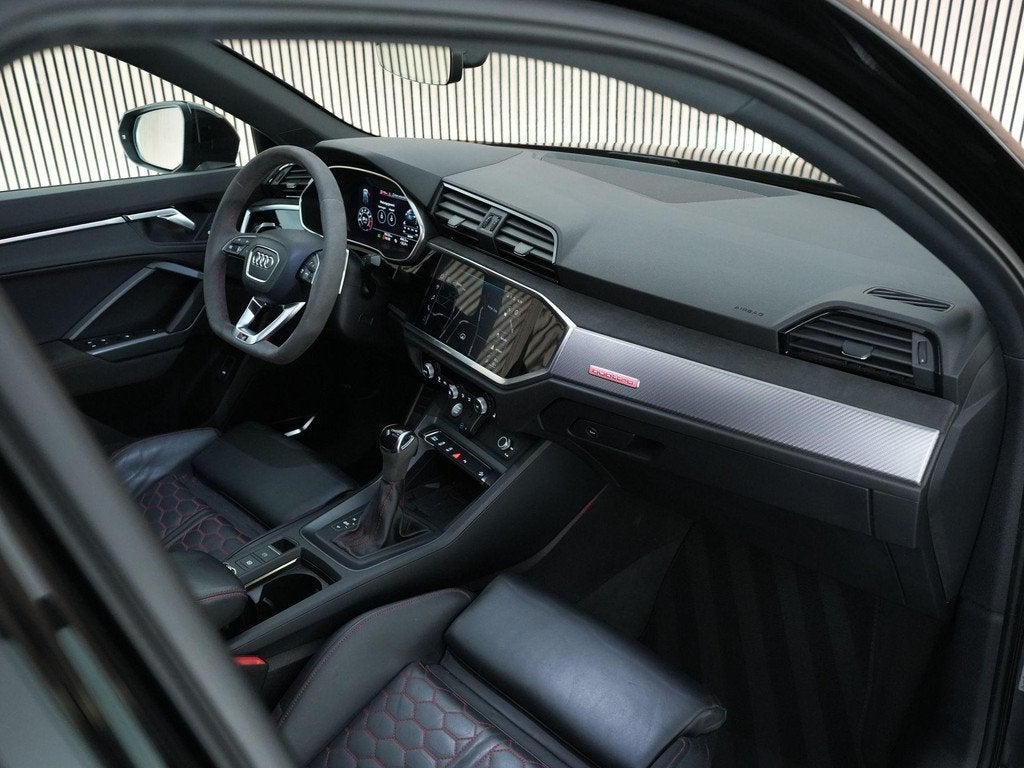 Audi RS Q3 Sportback 400pk TFSI Quattro |panoramadak|B&O|RS, Automaat, Gebruikt, 1675 kg, Zwart