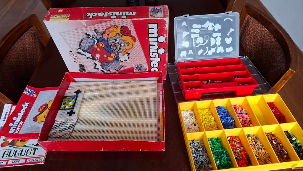 Ministeck met grote en kleine platen en sorteer dozen, Hobby en Vrije tijd, Ophalen, Box-set