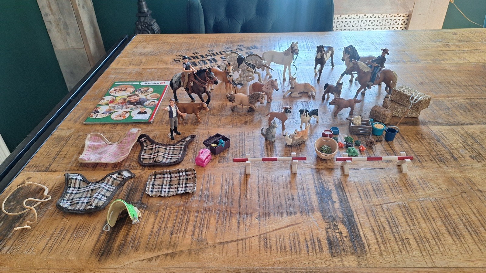Grote Schleich collectie: paarden, pony's, dieren en mensen, Ophalen of Verzenden, Zo goed als nieuw