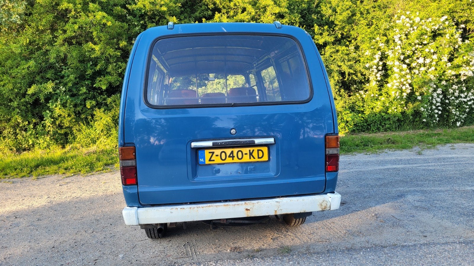 Toyota Hiace diesel uit 1982, belasting en milieuzone vrij, foto 4