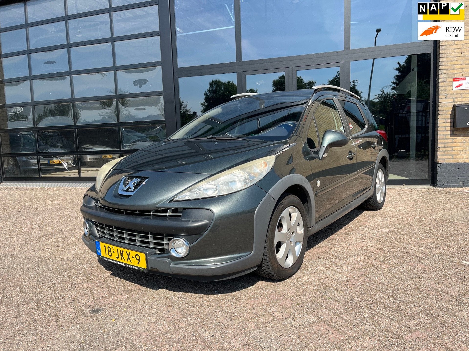Peugeot 207 SW Outdoor 1.6 VTi Sublime , Panodak, Airco, Gebruikt, Zwart, 4 cilinders, Leder en Stof