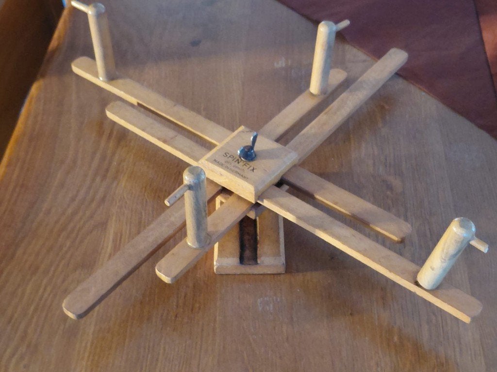 vintage houten wolwinder,parapluhaspel,garenwinder Spin-fix, Ophalen of Verzenden