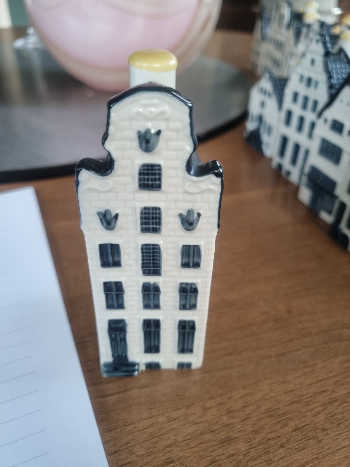 KLM Huisje nummer 56 - 'De Werelt' aan de Herengracht 64, Verzamelen, KLM Huisjes, Zo goed als nieuw, 41 t/m 60, Gevuld, Ophalen of Verzenden