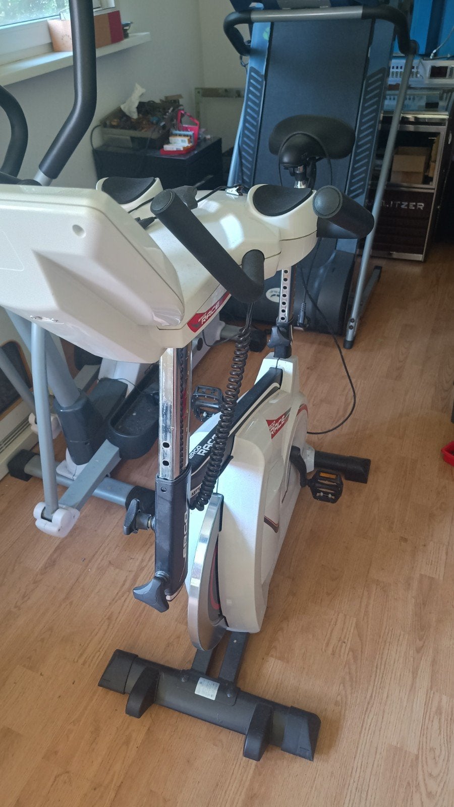 Fietstrainer, crosstrainer en loopband, Sport en Fitness, Fitnessapparatuur, Ophalen, Crosstrainer