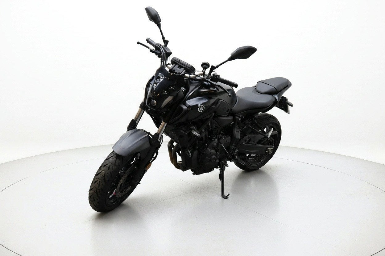Yamaha Tour MT-07 A2 TRIPPLE BLACK AKRAPOVIC 35KW BTW, LED Verlichting, Bedrijf, Toermotor, 689 cc