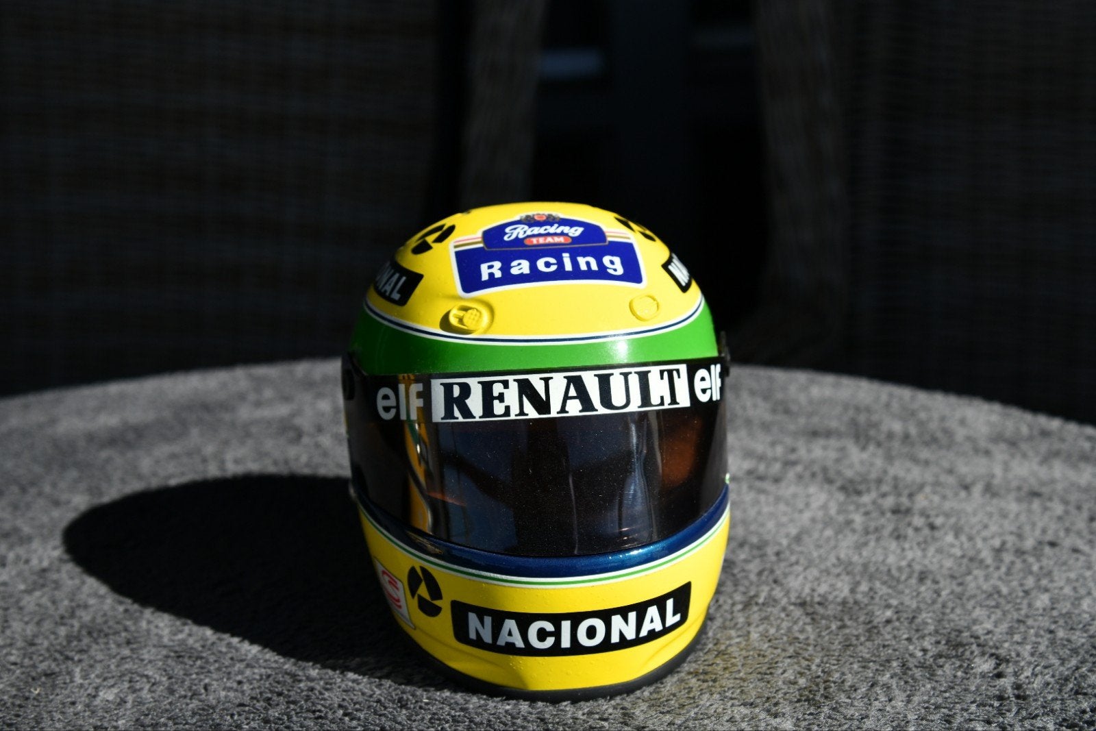 Ayrton Senna F1 Helm 1:2 Williams, Verzamelen, Ophalen of Verzenden, Zo goed als nieuw, Formule 1