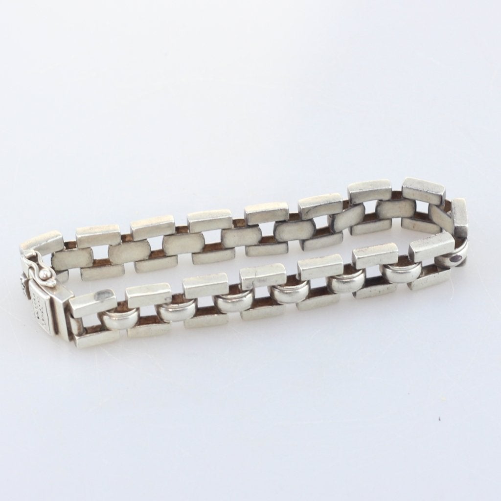Buddha to Buddha Batul Zilver Amrband 20.5CM, Buddha to Buddha, Gebruikt, Support@buddhatobuddha.com, Buddha to Buddha
Herengracht 419
1017 BP Amsterdam
Netherlands