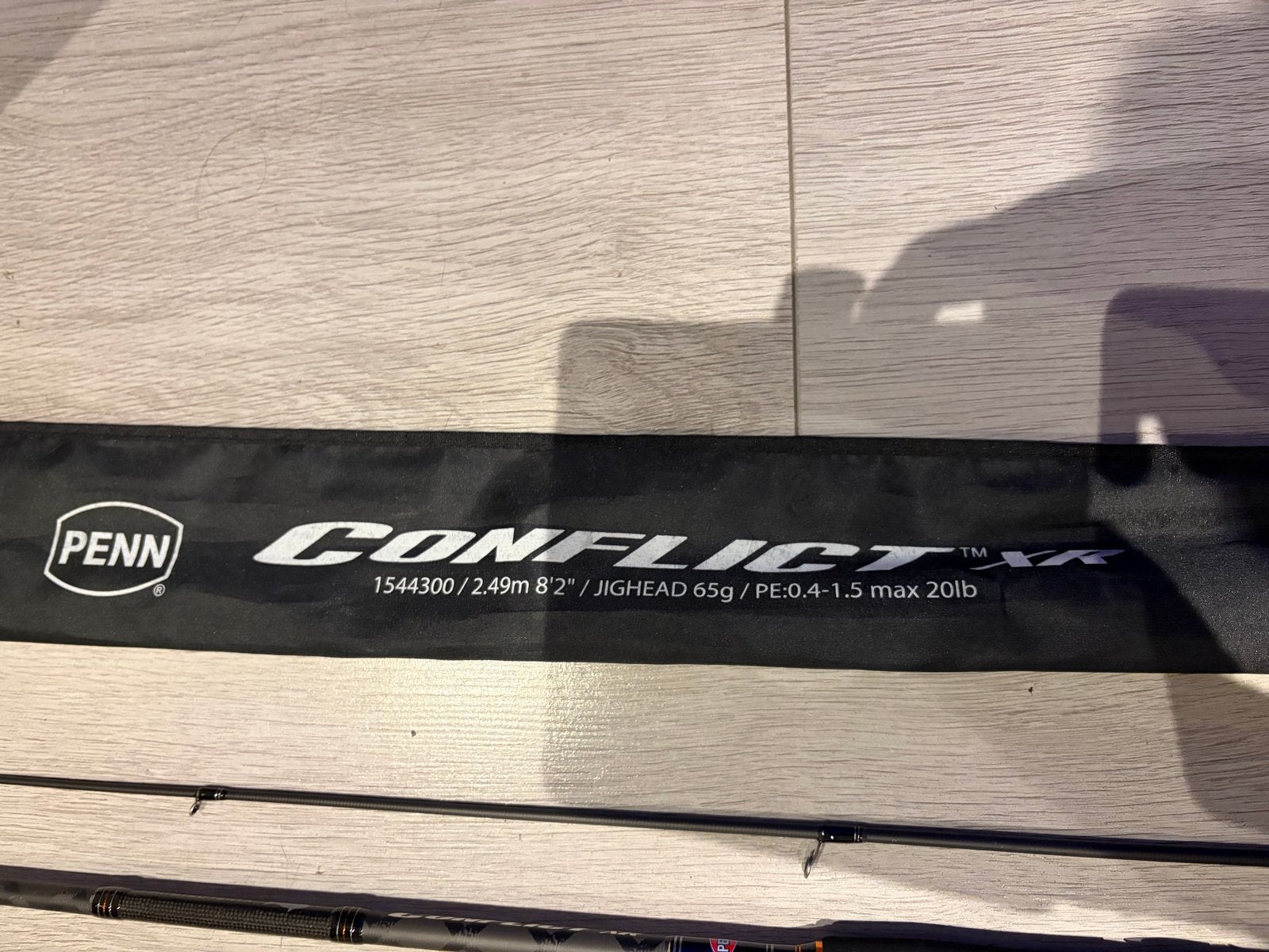 Penn Conflict X hitotsu Tenya 8'2" 2.49m 65g Werphengel, Ophalen, Nieuw, Werphengel