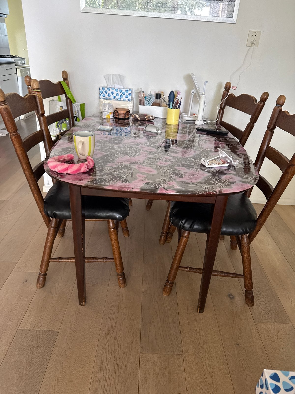 Set van 4 vintage houten stoelen en eettafel uitschuifbaar, Ophalen