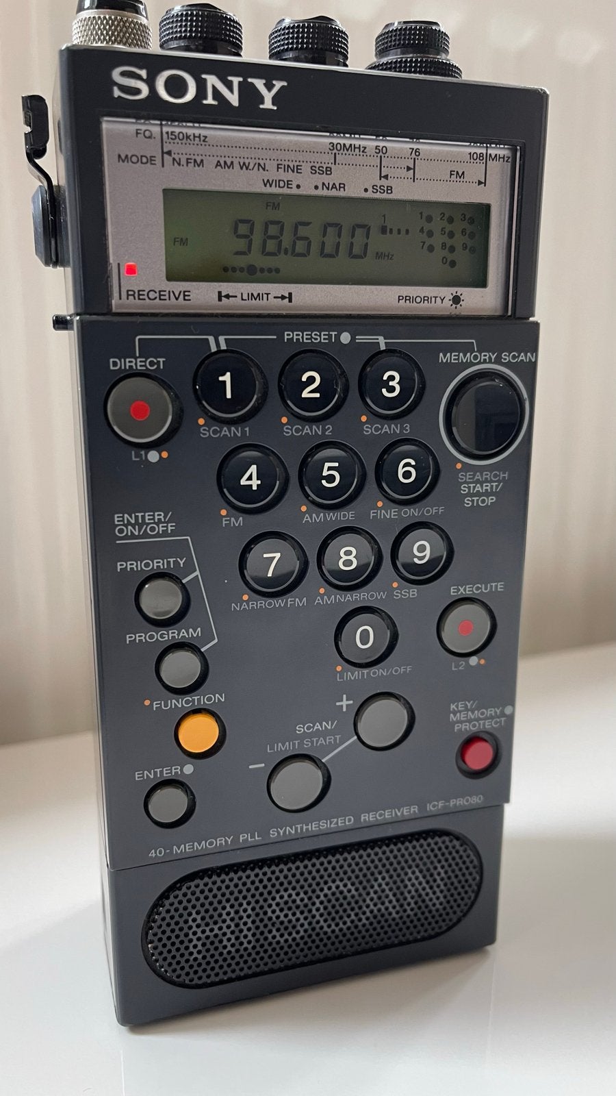 Sony ICF-PRO80 Hiscan ontvanger met FRQ-80 converter, Ophalen of Verzenden, Zo goed als nieuw, Wereldontvanger