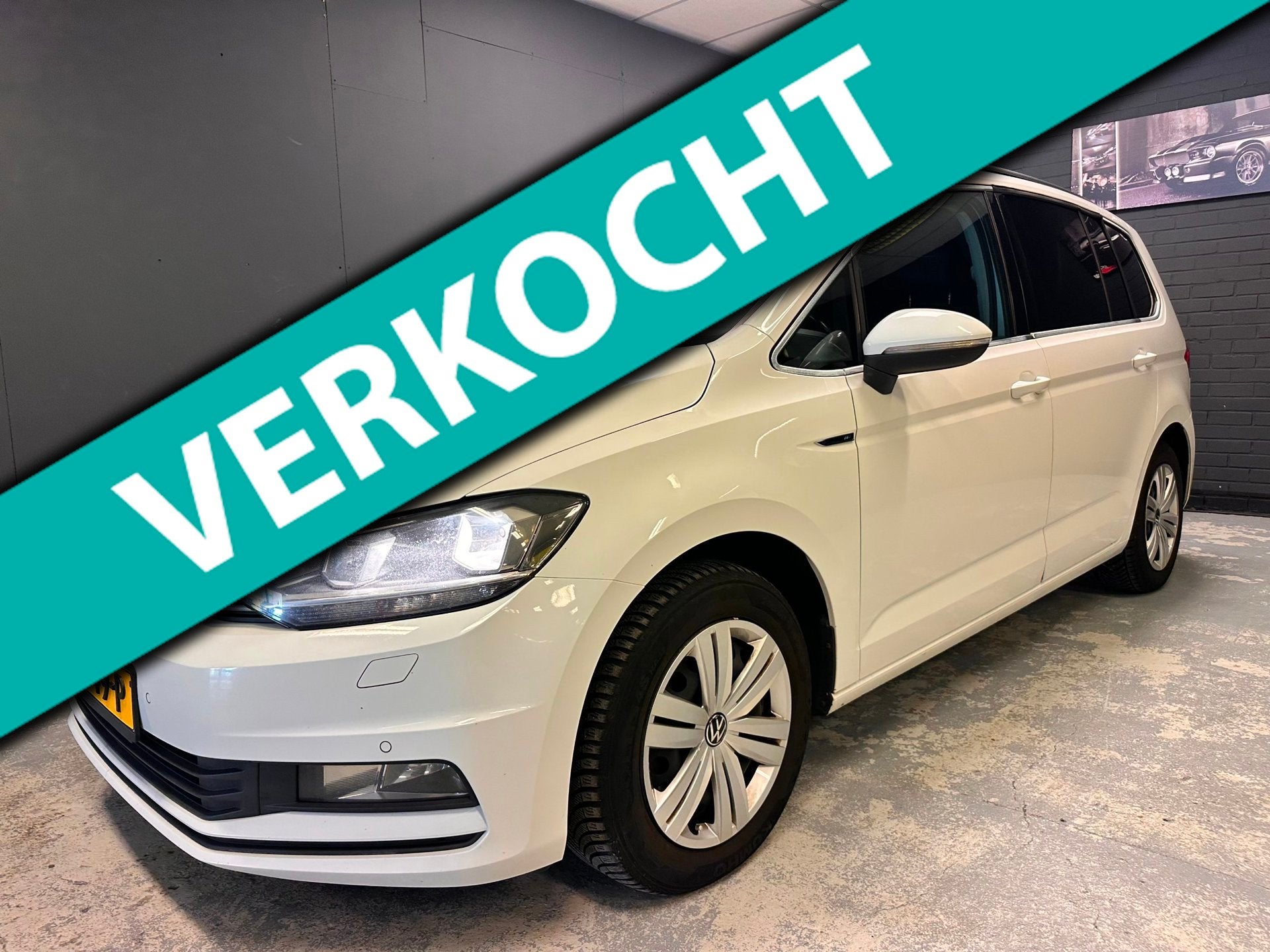 Volkswagen TOURAN 1.6 TDI SCR Connected Series 7P CARPLAY CA, Gebruikt, Euro 6, Bedrijf, Diesel