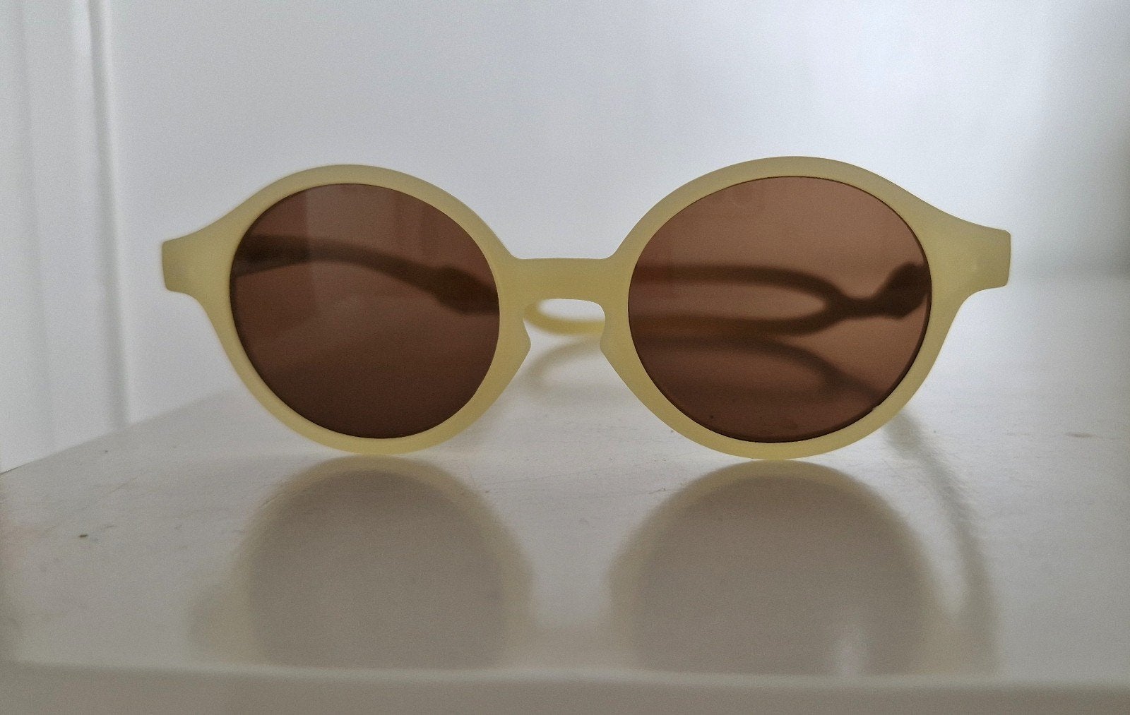Izipizi kinder zonnebril, Ophalen, Zo goed als nieuw, Bril, Overige merken