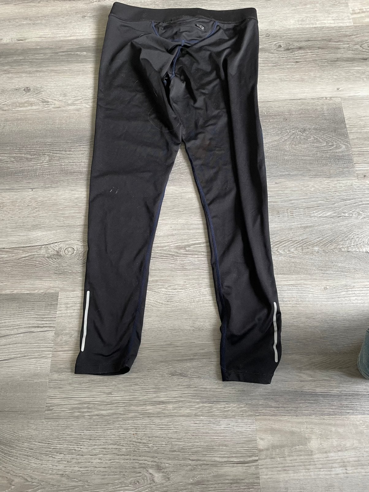 Zwarte sportlegging van Panther, maat L, Kleding | Dames, Sportkleding, Zwart, Maat 42/44 (L), Ophalen of Verzenden, Hardlopen of Fietsen