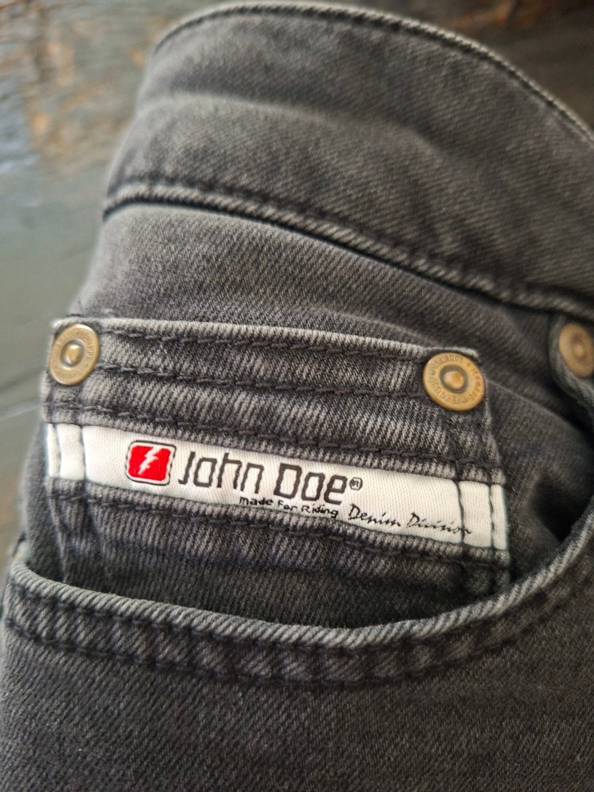 John Doe Motor Jeans Zwart - Maat W27/L30, Kleding | Dames, Spijkerbroeken en Jeans, John Doe, Zwart, Ophalen of Verzenden, Zo goed als nieuw