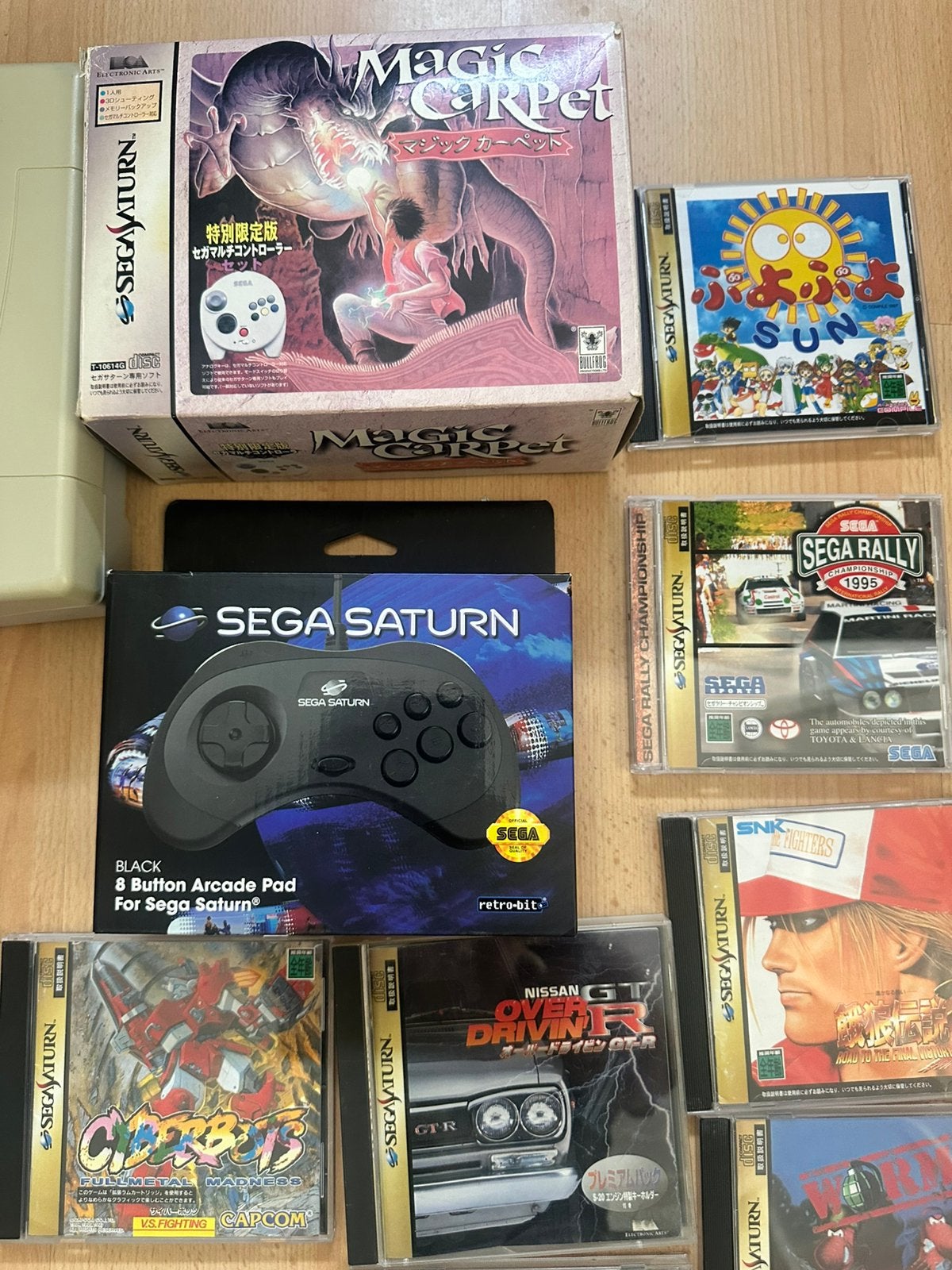 Gigantische Sega Saturn NTSC-J Collectie met 25 Games!, Ophalen of Verzenden, Zo goed als nieuw, Met 1 controller, Mega Drive