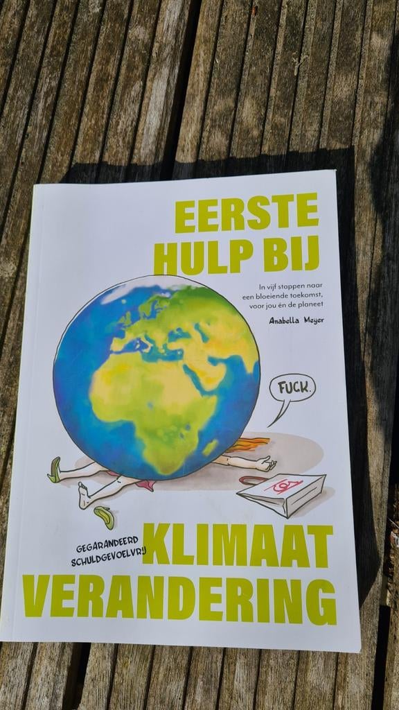 Anabella Meijer - Eerste Hulp bij Klimaatverandering, Eén stripboek, Ophalen of Verzenden, Zo goed als nieuw, Anabella Meijer; Neža Krek; Rolf Schuttenhelm; Hille Takken