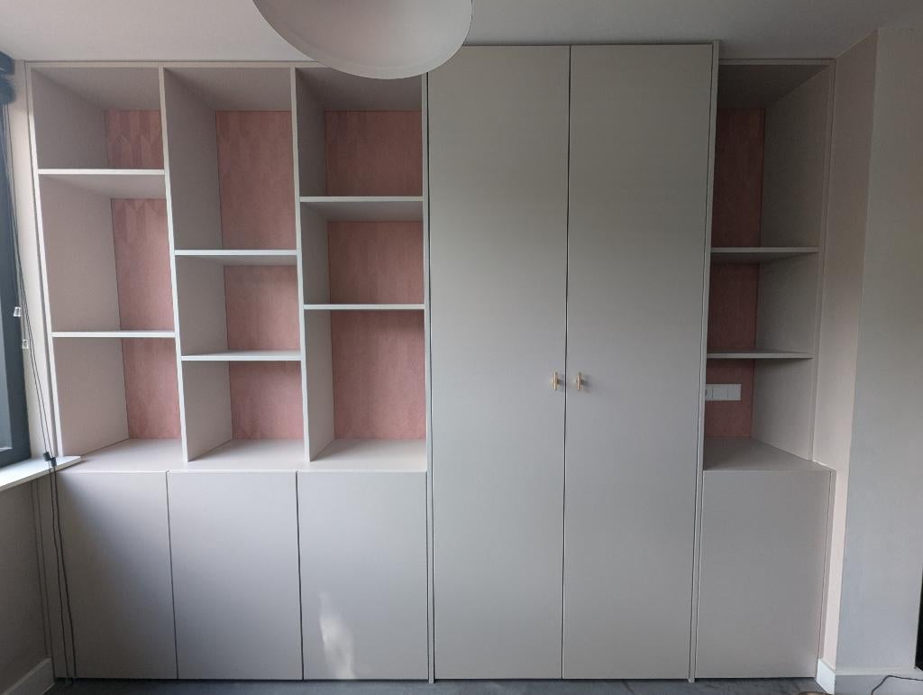 Handgemaakte maatwerk dressoir / wandkast, Huis en Inrichting, Kasten | Dressoirs, Ophalen, Met deur(en), Zo goed als nieuw, 200 cm of meer