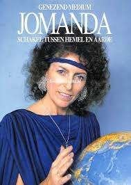 Jomanda Schakel tussen hemel en aarde, Ophalen of Verzenden, Zo goed als nieuw, Spiritualiteit algemeen, Achtergrond en Informatie