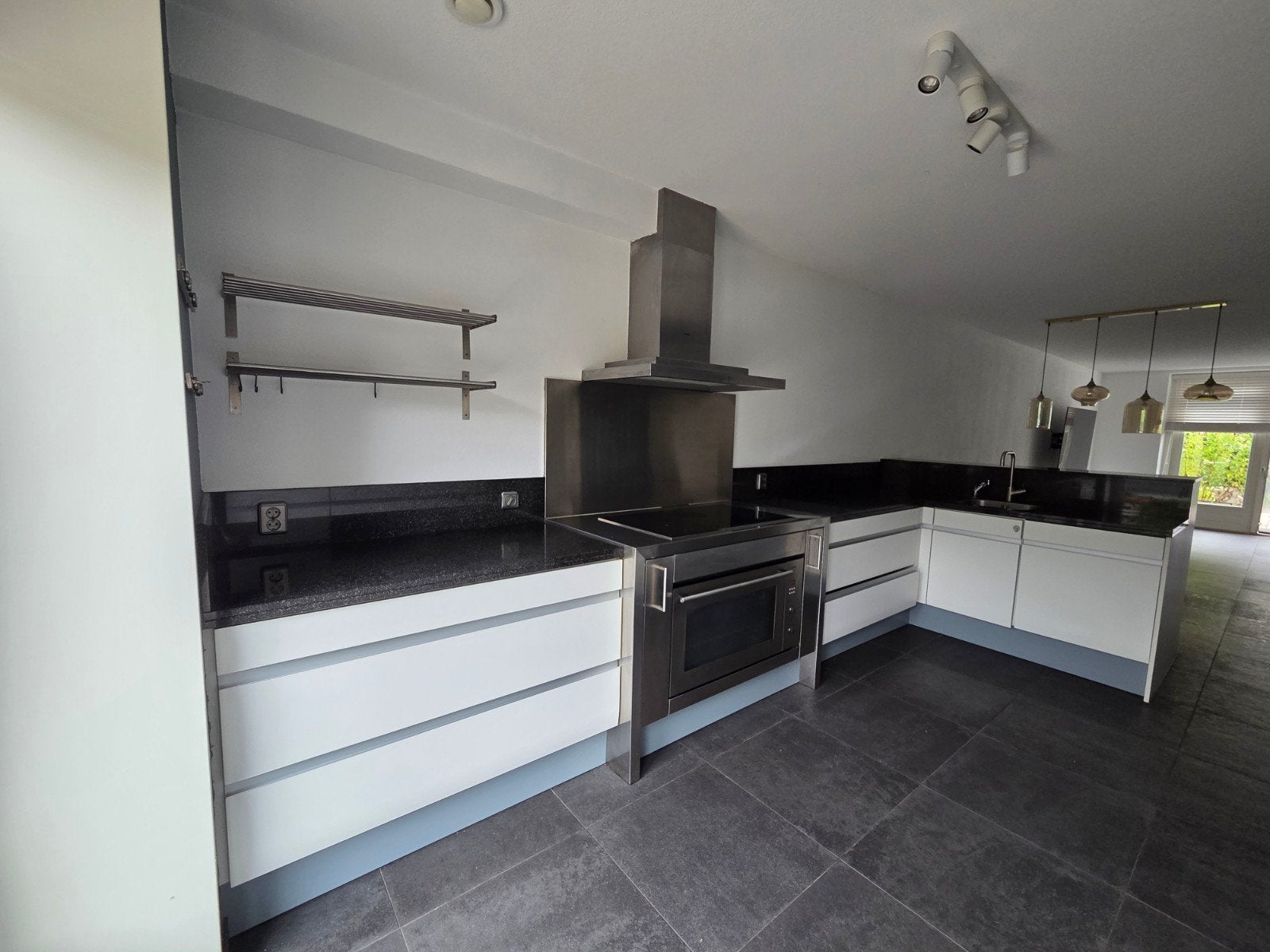 Complete witte keuken met granieten blad en topapparatuur, Huis en Inrichting, Gebruikt, Wit, Graniet of Steen, Ophalen of Verzenden