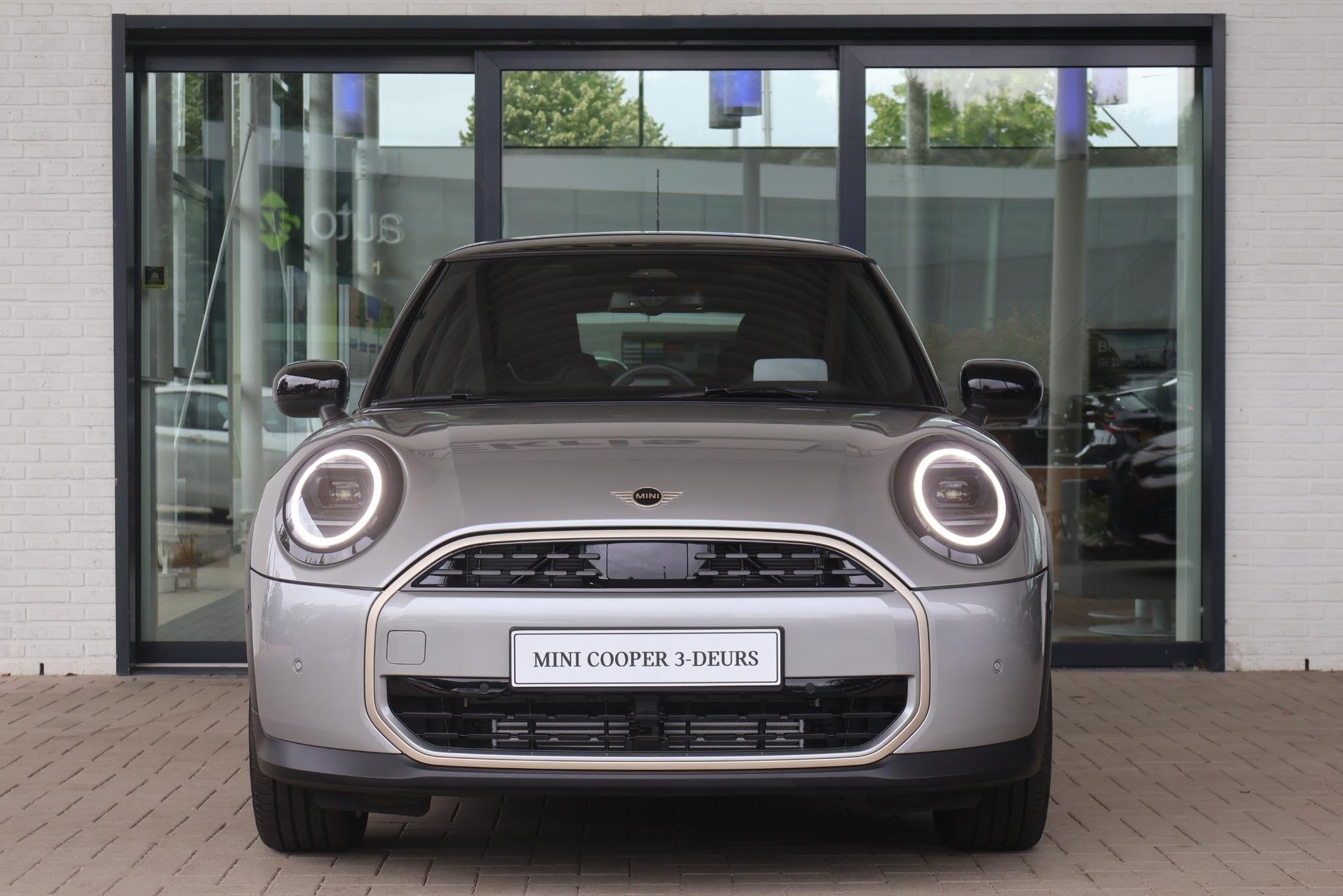 MINI Cooper C | Favoured Uitvoering + Pakket S, 156 pk, 4 stoelen, Bedrijf, Nieuw