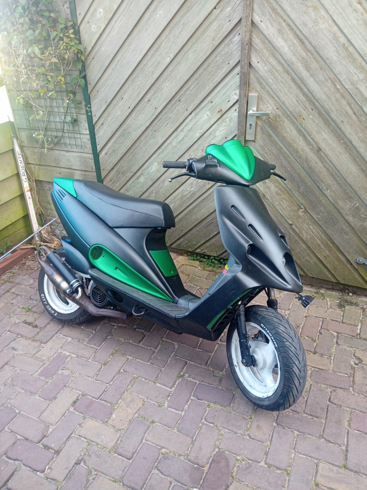 Malaguti f12 70cc, Ophalen, Gebruikt, Benzine