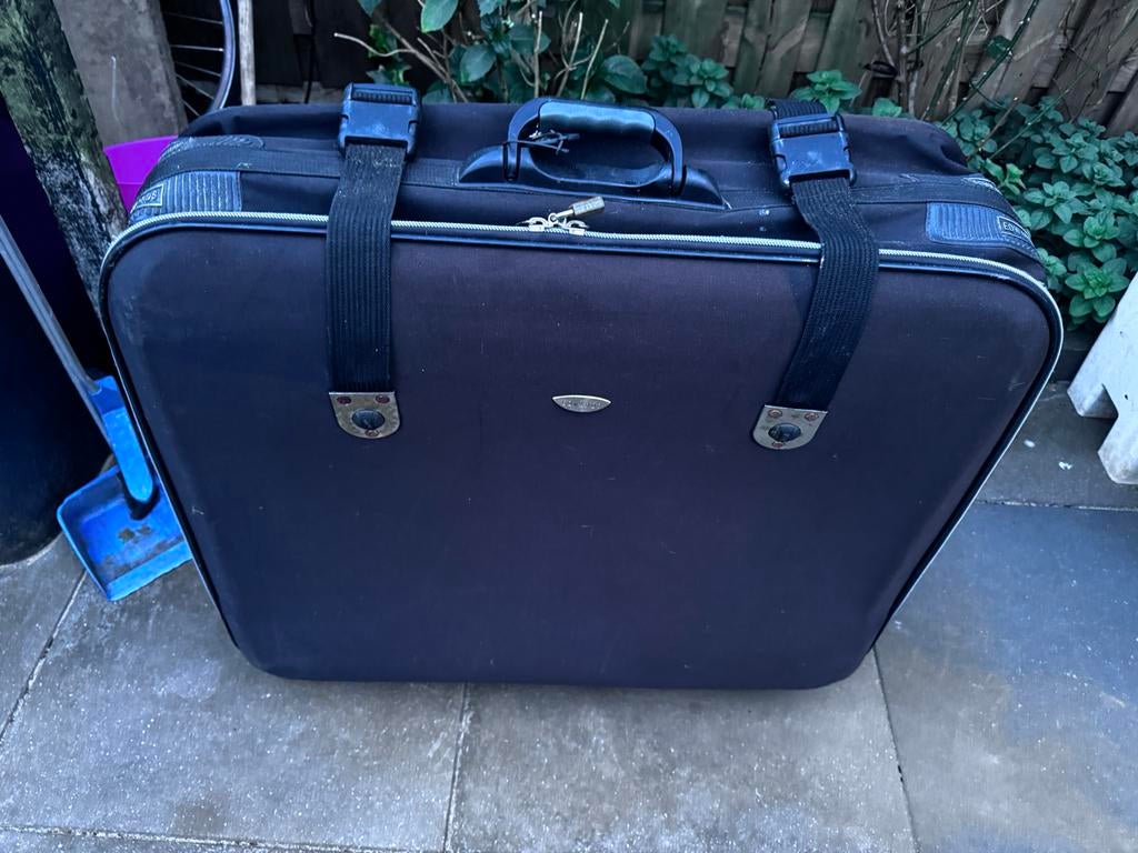 Grote koffer ( bagage), 30 cm of meer, Gebruikt, Zwart, 55 tot 75 cm