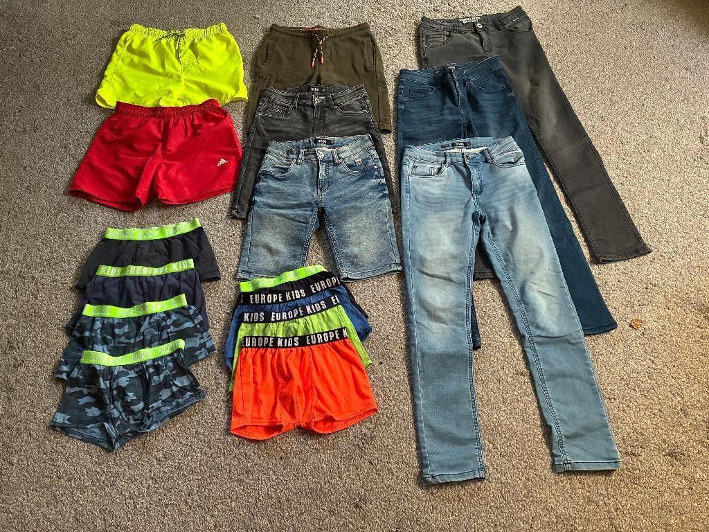 Kledingpakket maat 146-152, Gebruikt, Europe Kids, Ophalen of Verzenden, Setje
