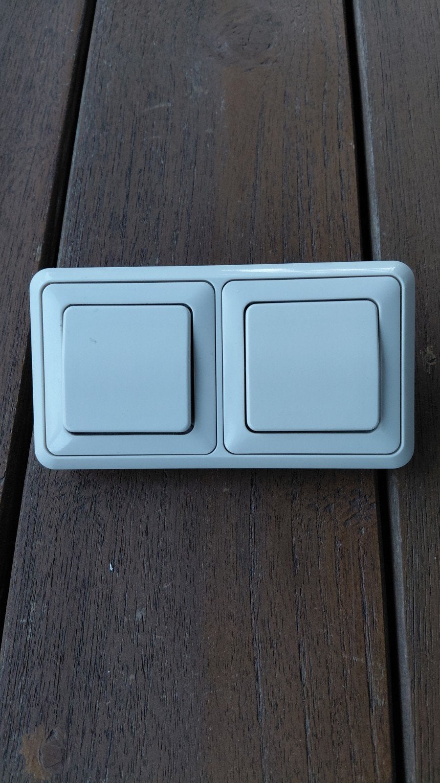 Dubbele lichtschakelaar Jung inbouw, Ophalen of Verzenden, Stopcontact