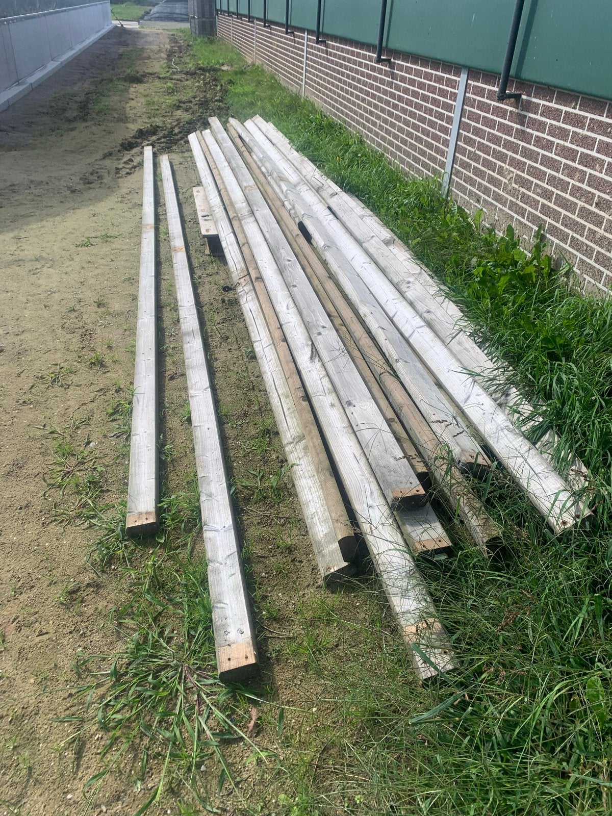 Diverse gebruikte houten balken en planken hekwerk paarden, Ophalen, Gebruikt, Balk, Vuren