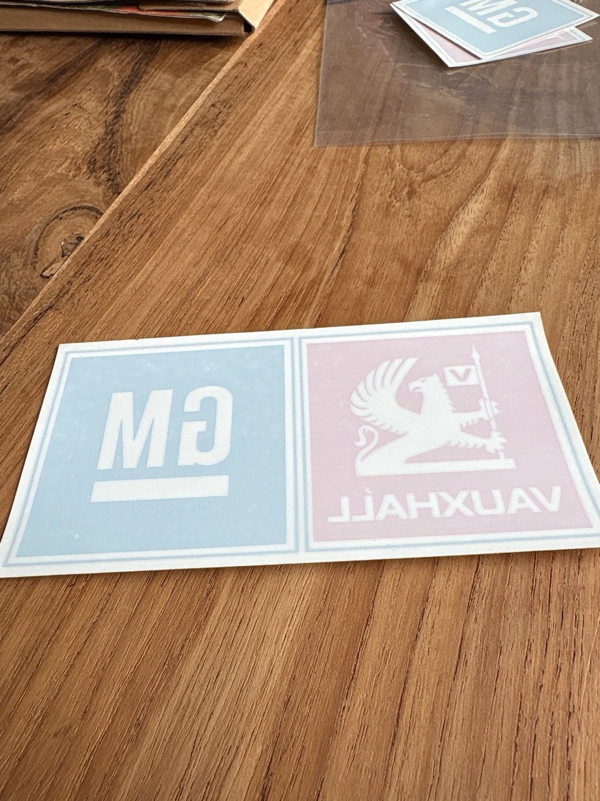 GM en Vauxhall Logo Stickers - Set van 2, Auto diversen, Autostickers, Ophalen of Verzenden
