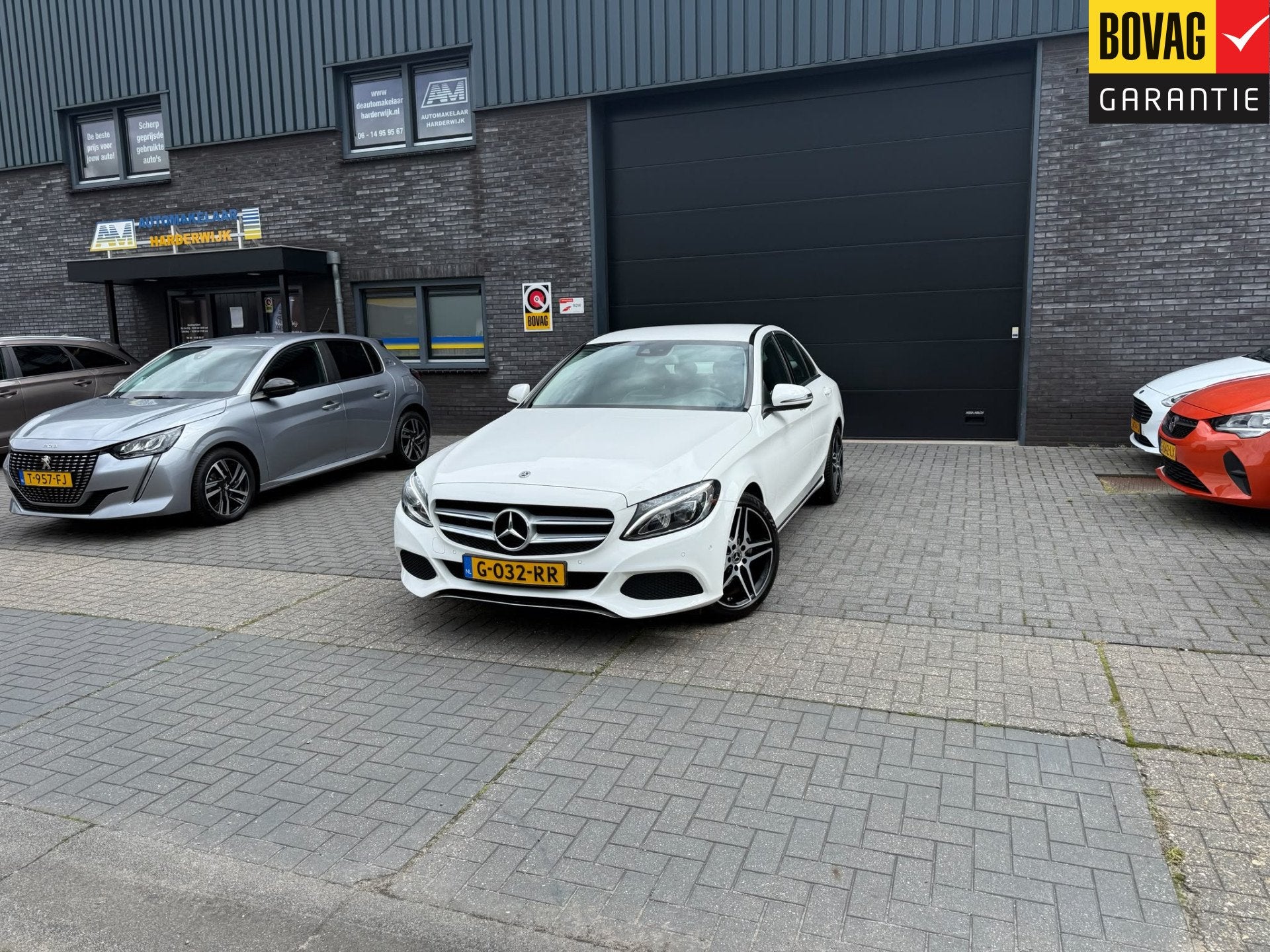 Mercedes-Benz C-Klasse 200 Premium Plus | 1E EIGENAAR | 3/6/, Automaat, 4 cilinders, Leder en Stof, Wit