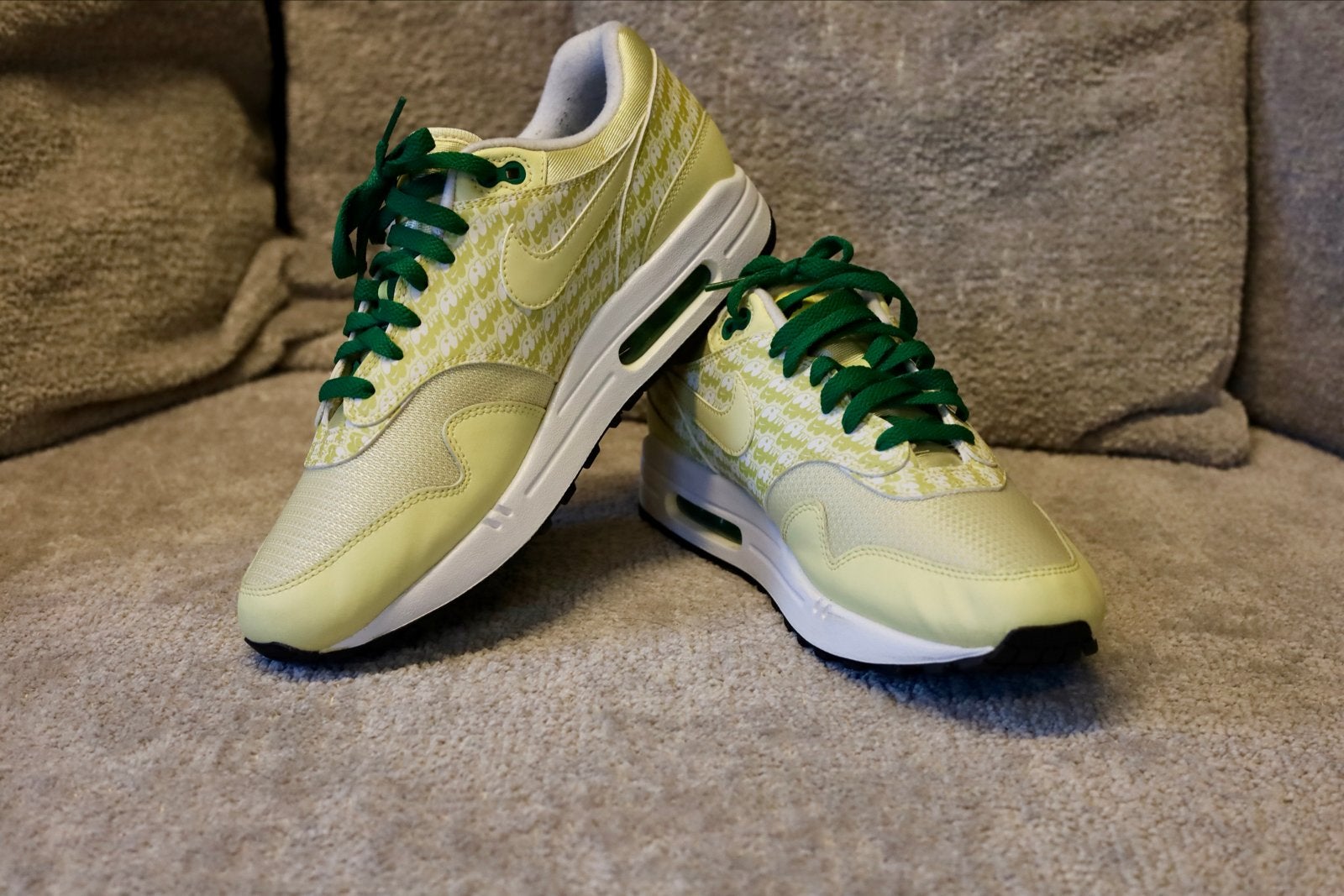 Nike Air Max 1 Patta 'Lemonade' - Maat 44.5, Ophalen of Verzenden, Zo goed als nieuw, Groen, Sneakers of Gympen