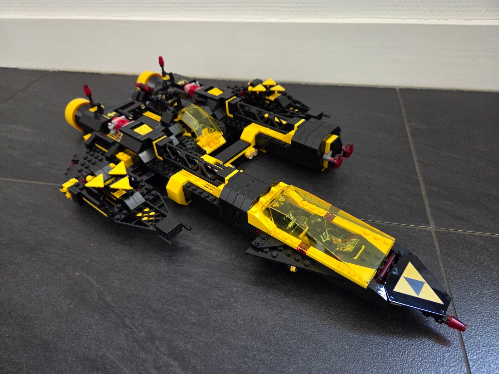 Lego icons 10355 blacktron renegade, Lego, Ophalen of Verzenden, Zo goed als nieuw, Compleet