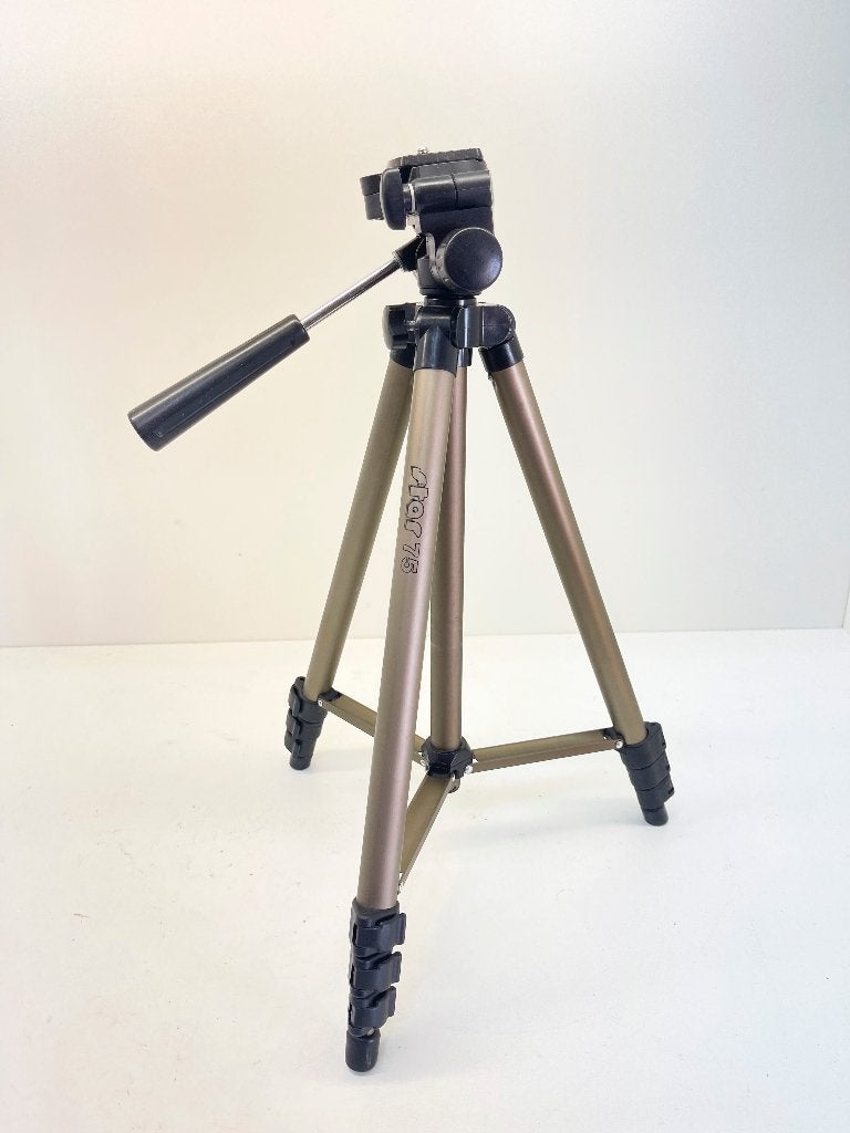 hama star 75 lichtgewicht met 3D-neigkop&Snelwisselplaat, Audio, Tv en Foto, Fotografie | Statieven en Balhoofden, N, Zo goed als nieuw