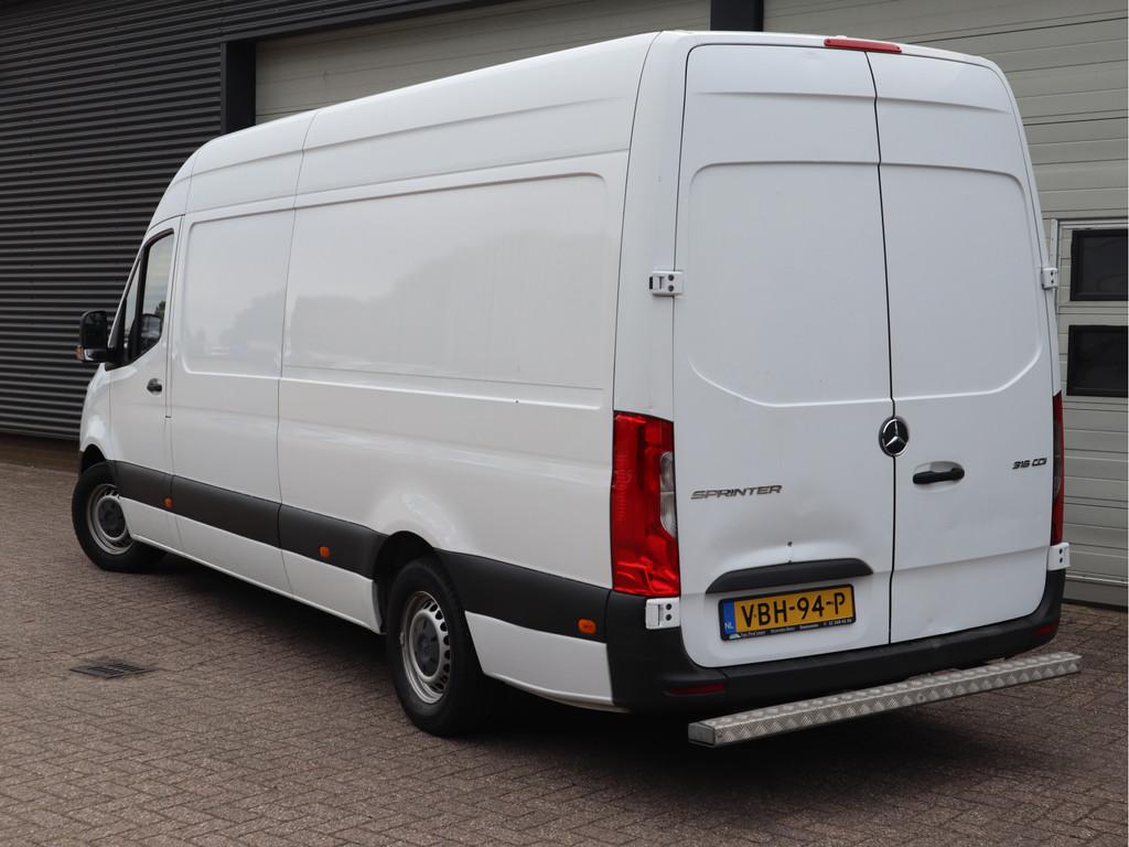 Mercedes-Benz Sprinter 316 CDI L3H2 Maxi Euro 6 - MBUX - Cru, Auto's, Bestelauto's, 13 km/l, Gebruikt, 4 cilinders, Multifunctioneel stuurwiel