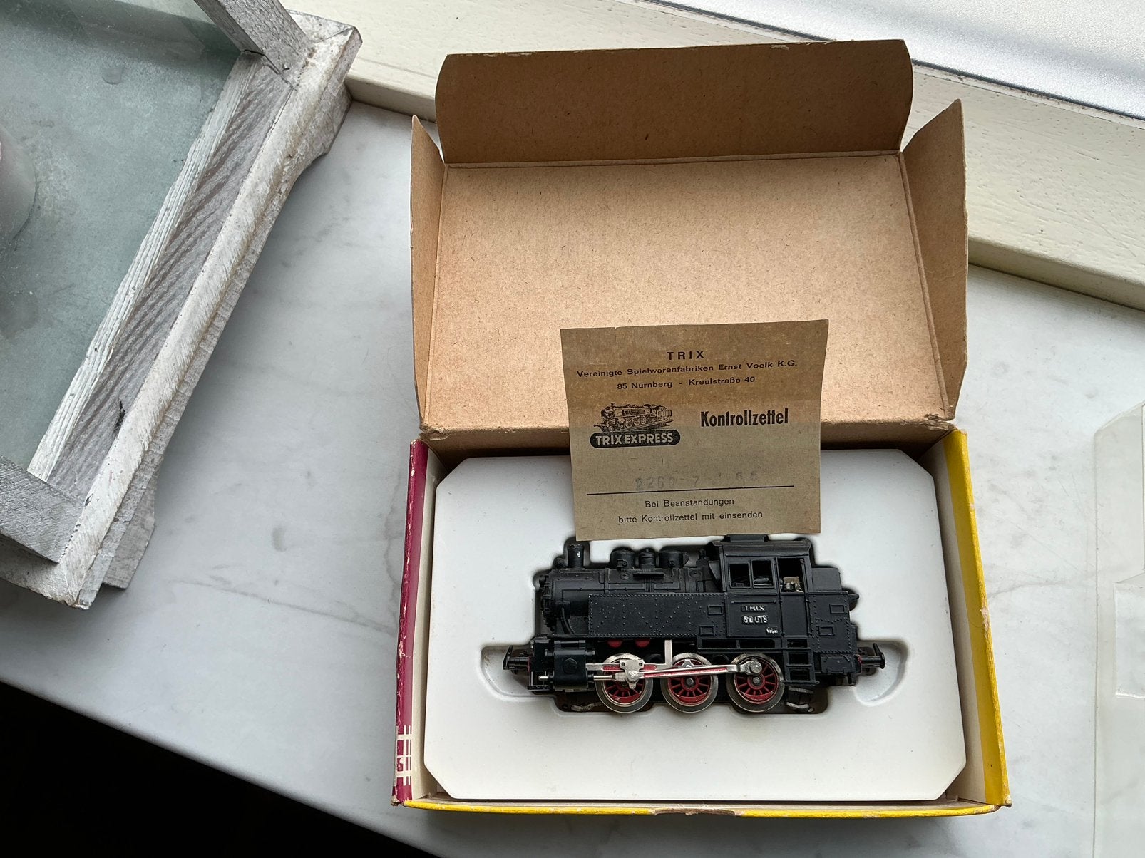 Trix express locomotief 2211.HO, Gebruikt, Trix, Ophalen of Verzenden, Gelijkstroom