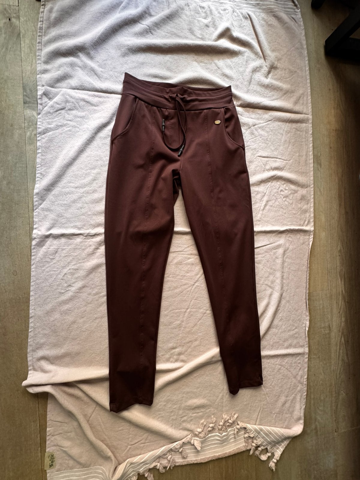 NOUS skinny broek S travel, Bruin, Ophalen of Verzenden, Zo goed als nieuw, Maat 36 (S)